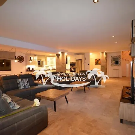 Costa Brava Holidays Mimosa Sea View And Luxe Lloret de Mar